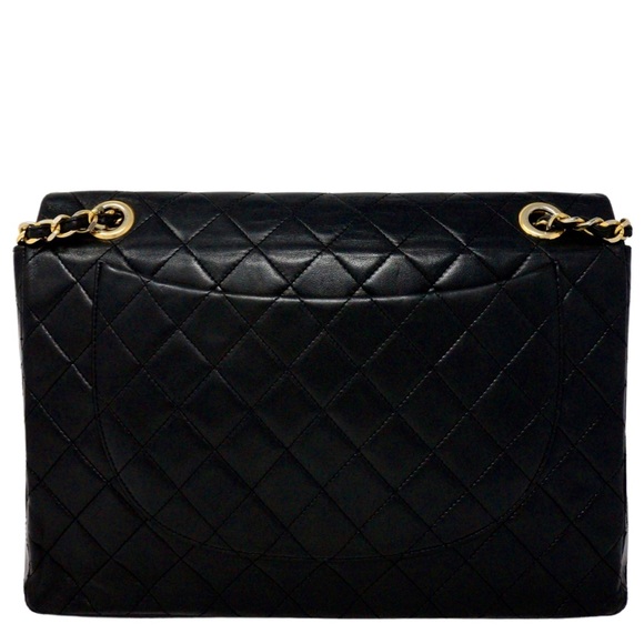 Chanel Vintage XL Maxi Flap in Black Lambskin - Picture 2 of 8
